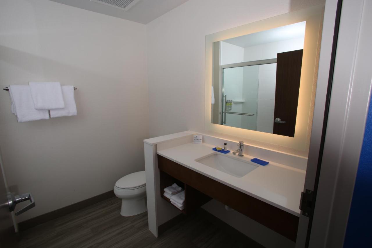 Holiday Inn Express - Mccook By Ihg Экстерьер фото