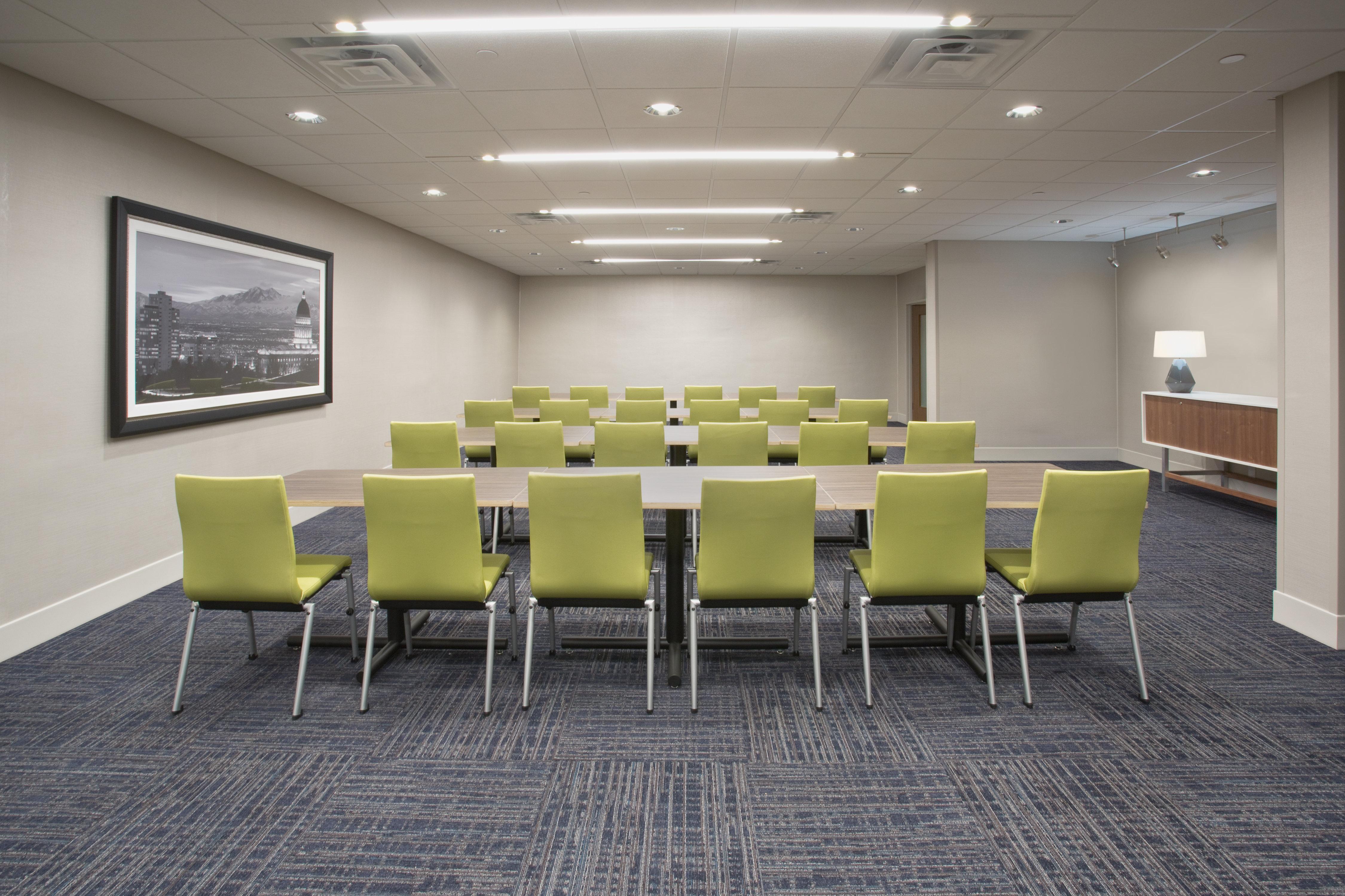Holiday Inn Express - Mccook By Ihg Экстерьер фото